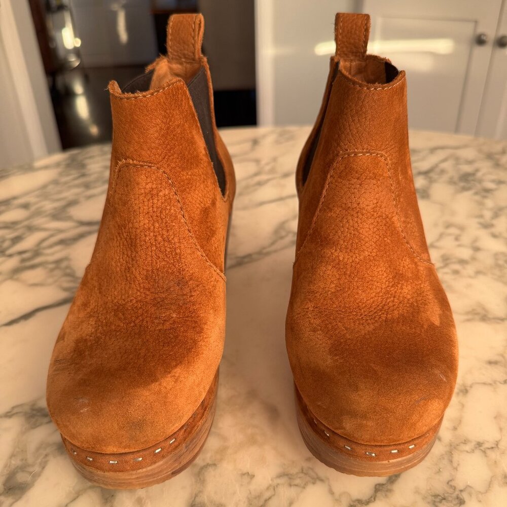 Calou Doris Clogs in Cognac